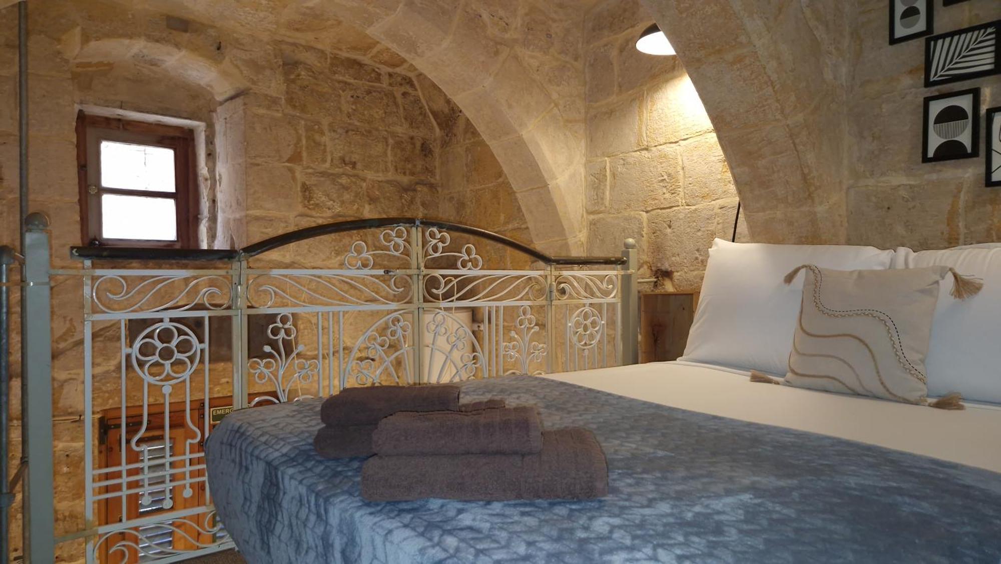12 -16 , Pacifiku Scicluna Birgu Buitenkant foto